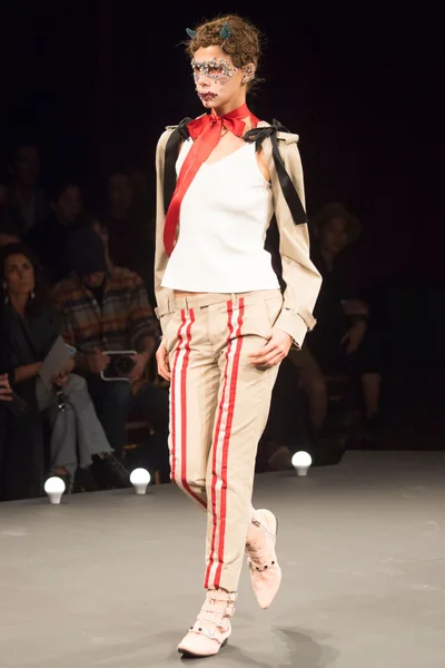 Look 9